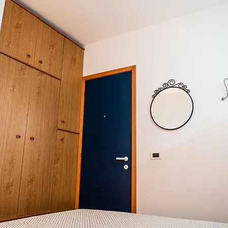 Apartamento Great With Sunny Terrace In *